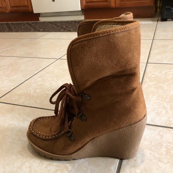 Fall/Winter Wedges - Picture 3 of 4
